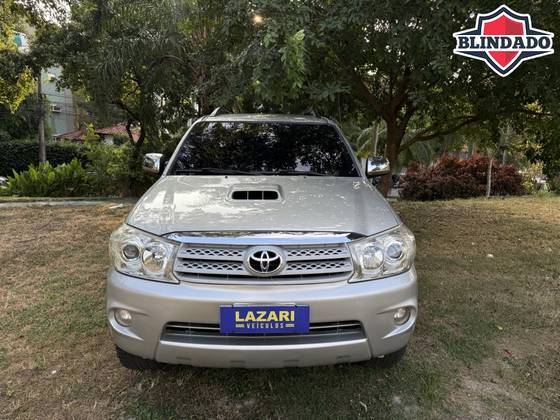 TOYOTA HILUX SW4 3.0 SRV 4X4 16V TURBO INTERCOOLER DIESEL 4P AUTOMÁTICO
